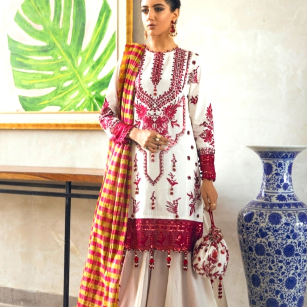 Pakistani ethnic brand stitched suit- L